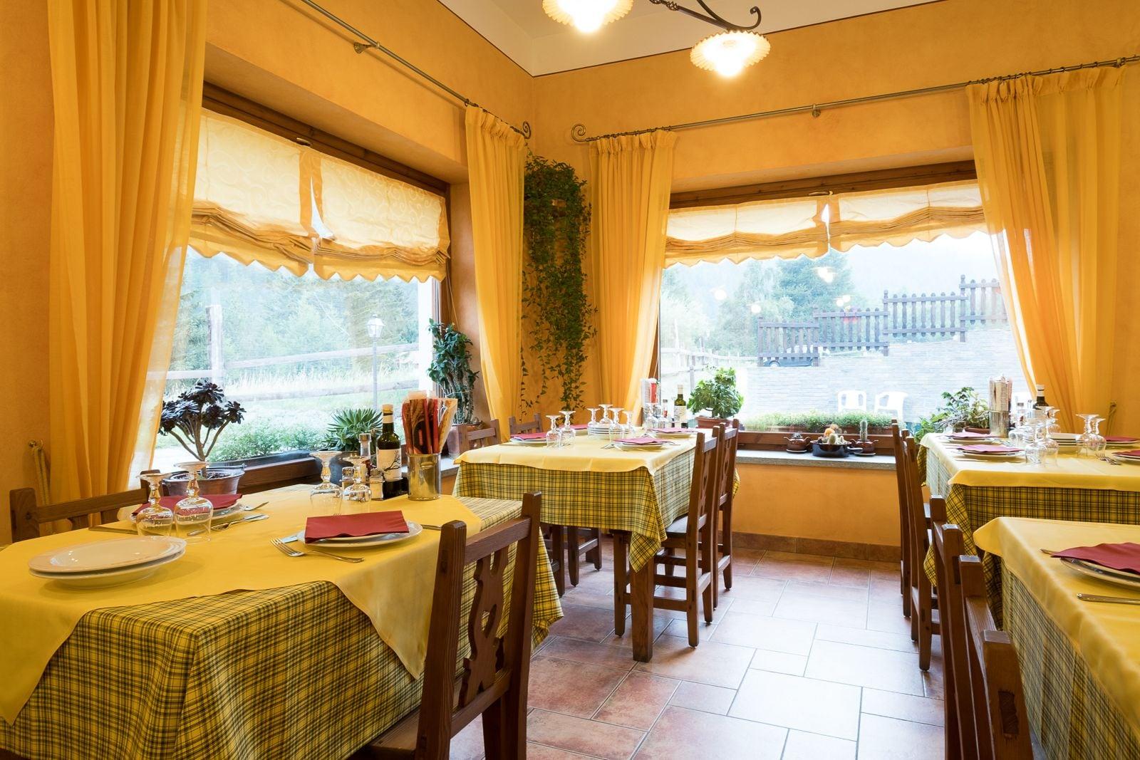 Hotel Villa Plinia ปราเจลาโต ภายนอก รูปภาพ