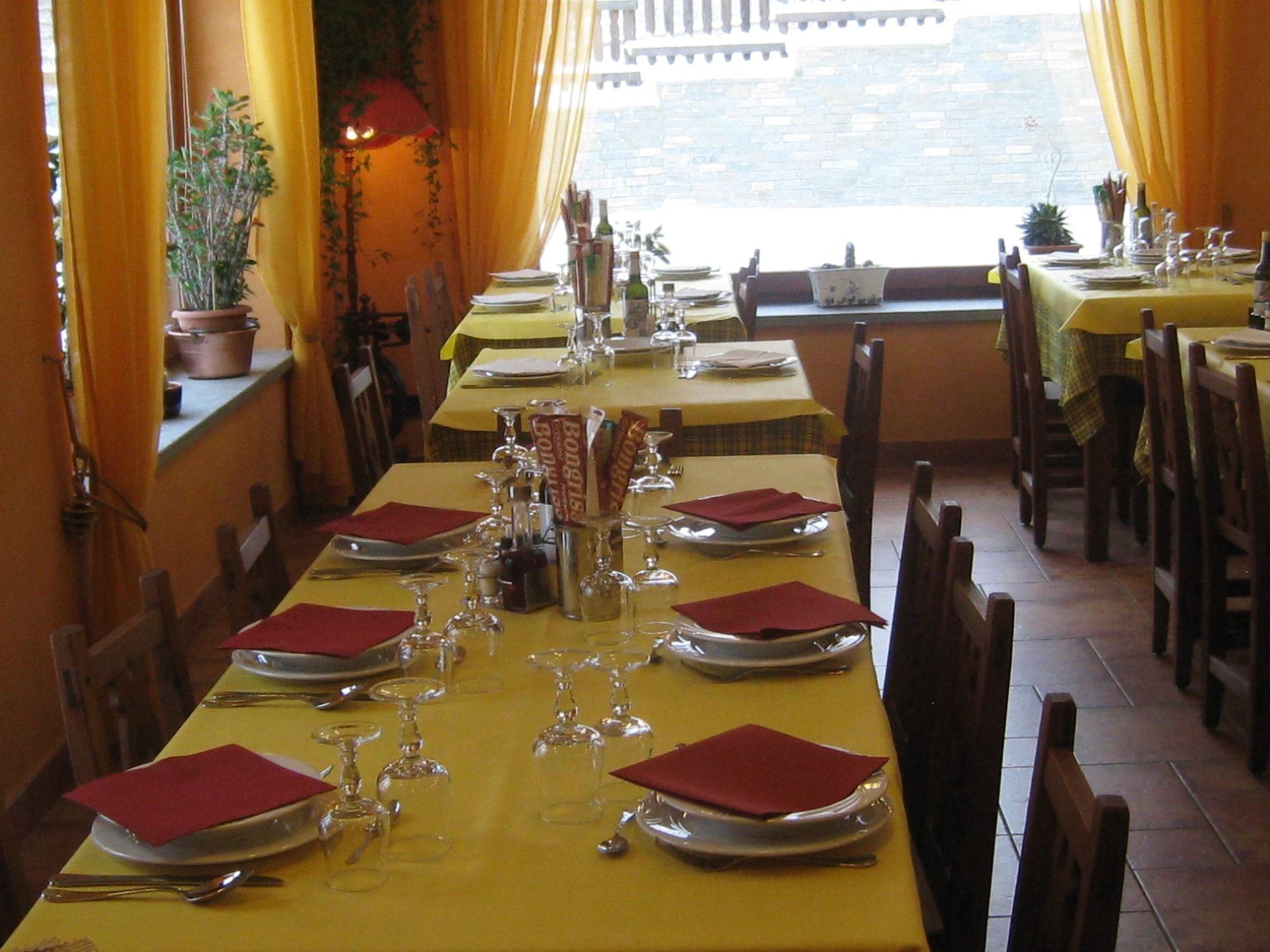Hotel Villa Plinia ปราเจลาโต ภายนอก รูปภาพ