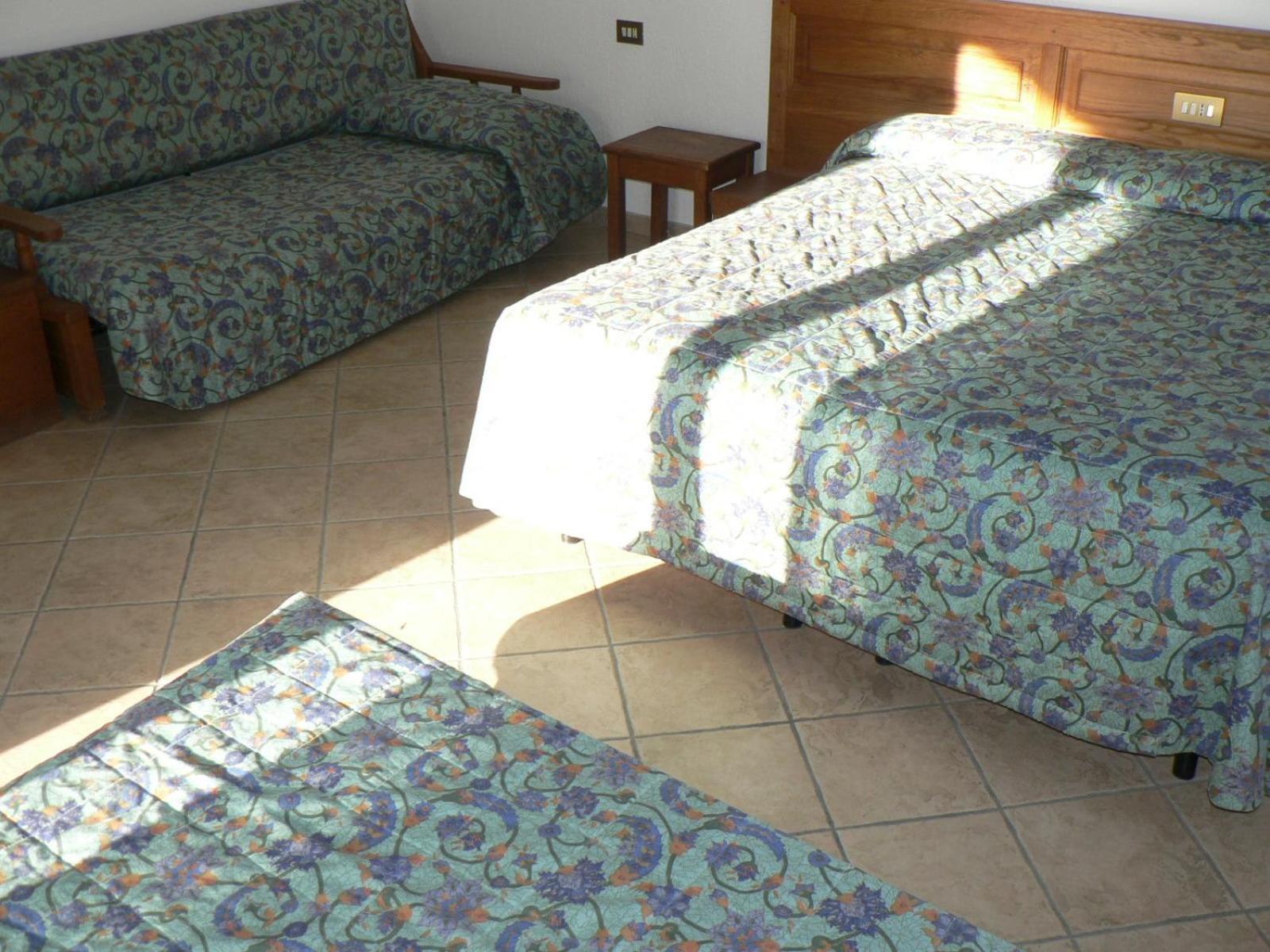 Hotel Villa Plinia ปราเจลาโต ภายนอก รูปภาพ
