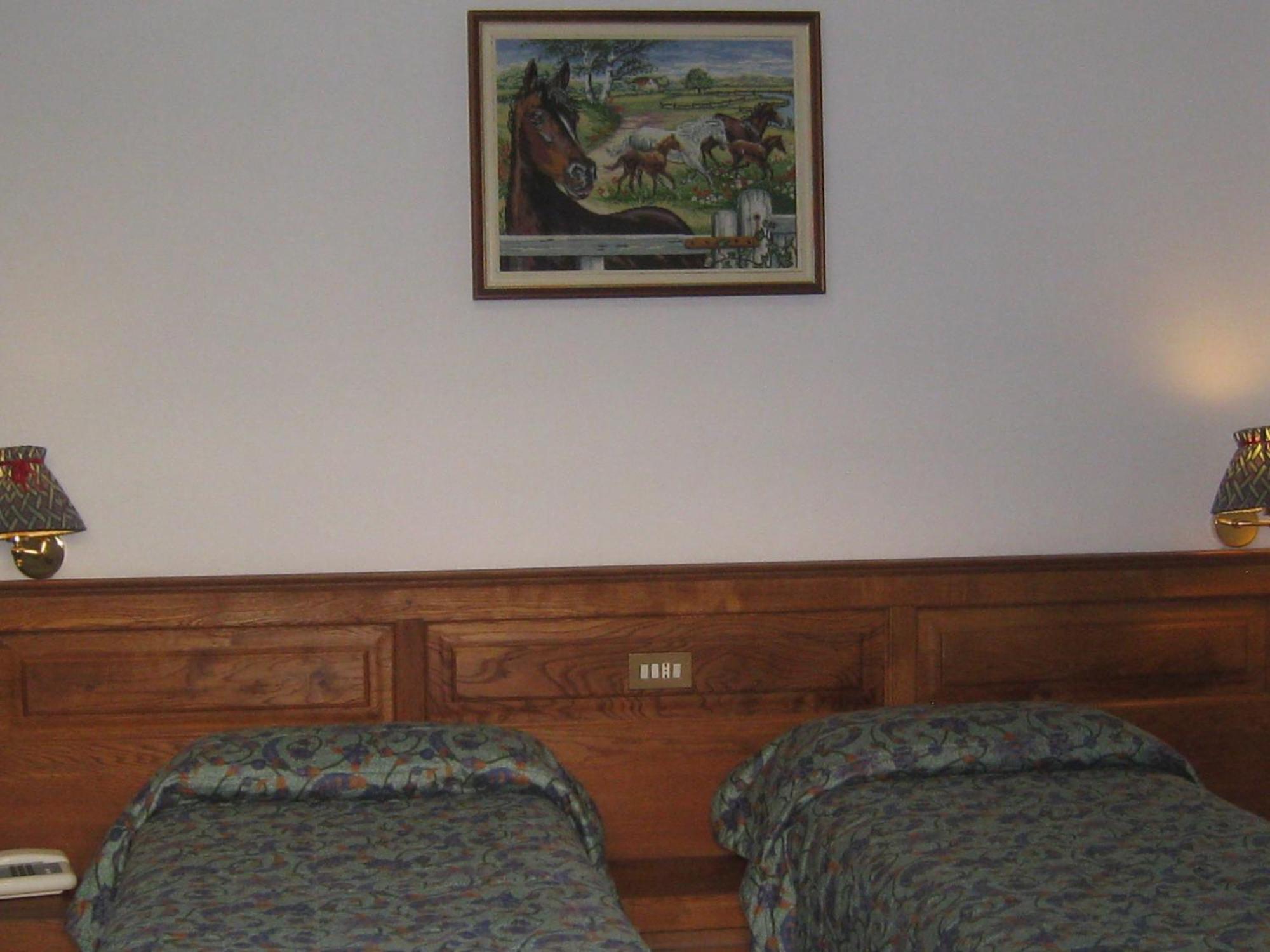 Hotel Villa Plinia ปราเจลาโต ภายนอก รูปภาพ