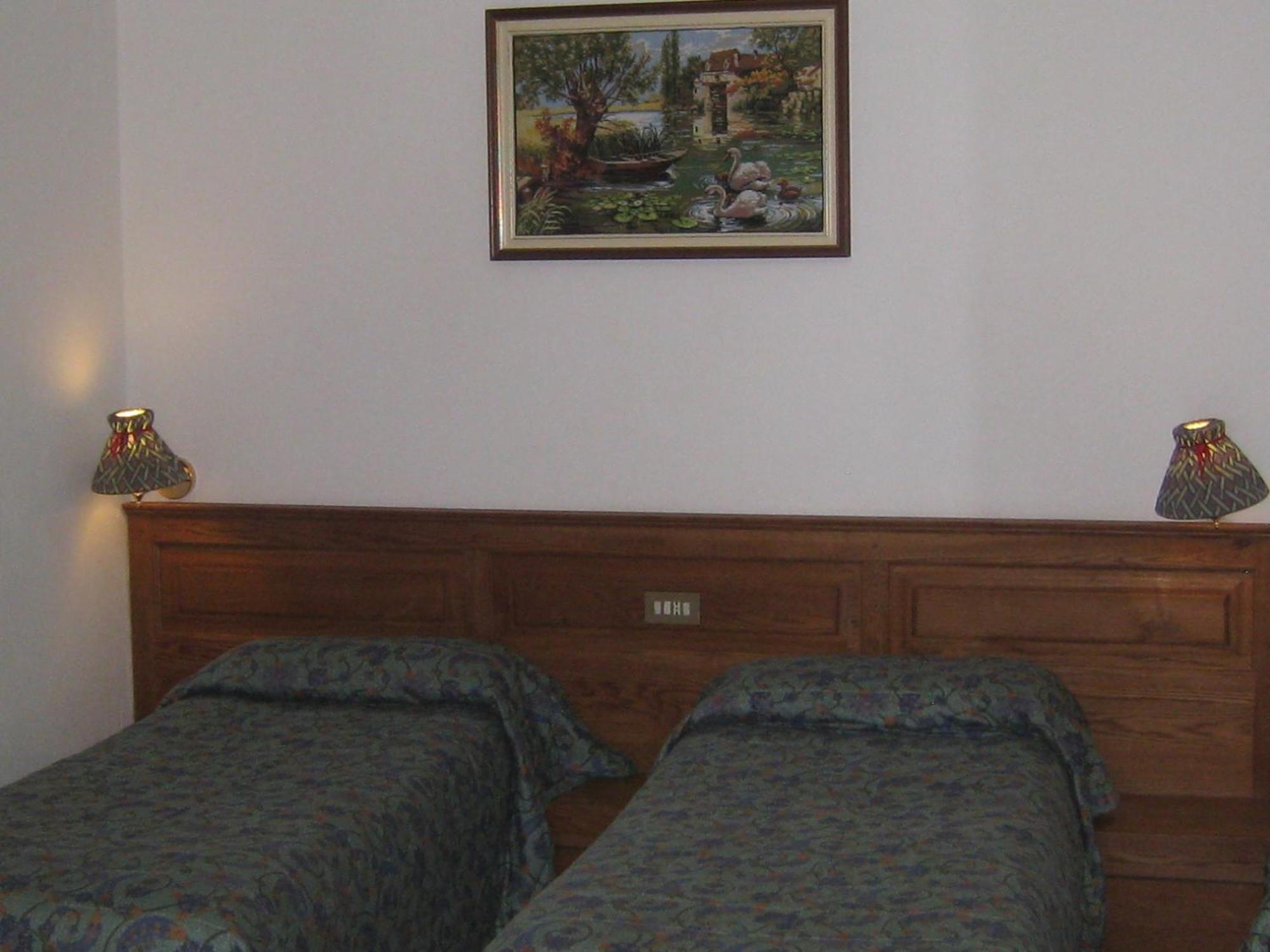 Hotel Villa Plinia ปราเจลาโต ภายนอก รูปภาพ