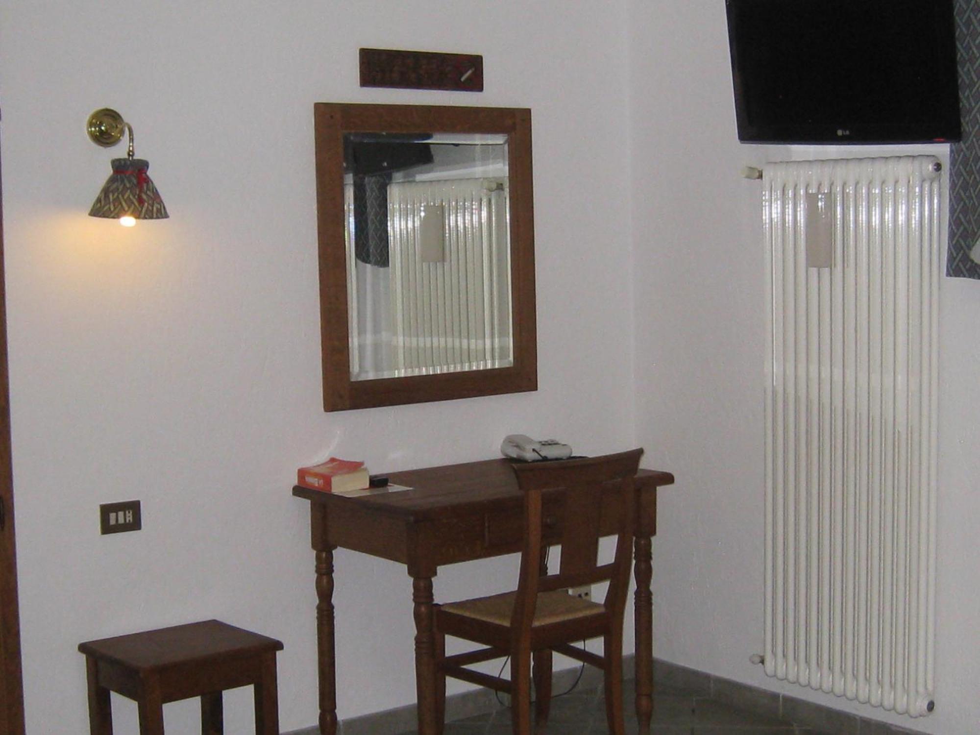 Hotel Villa Plinia ปราเจลาโต ภายนอก รูปภาพ