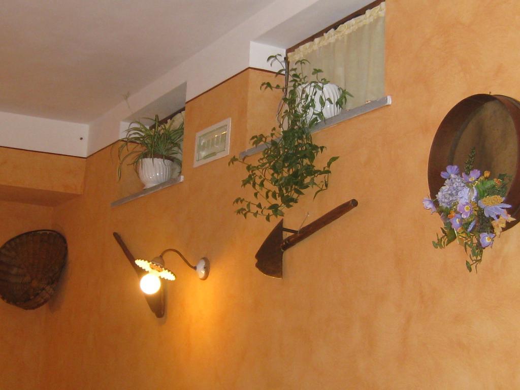 Hotel Villa Plinia ปราเจลาโต ภายนอก รูปภาพ