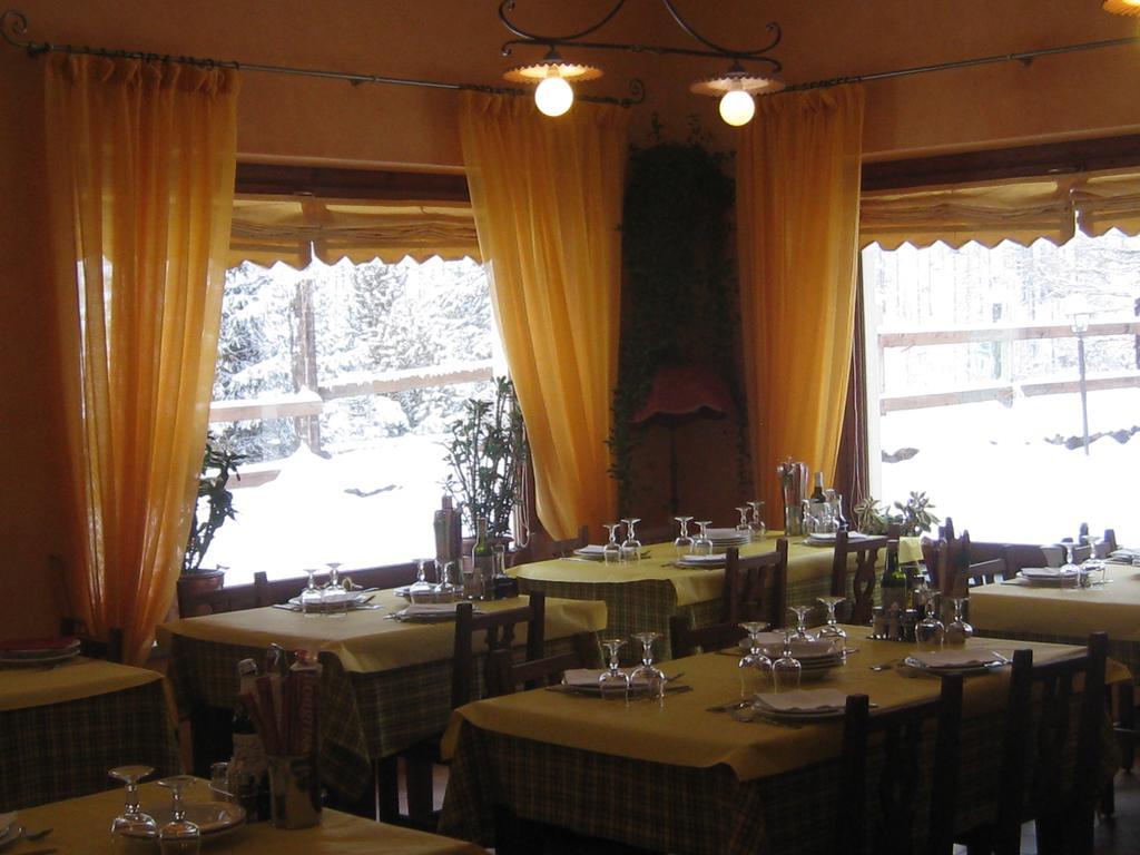 Hotel Villa Plinia ปราเจลาโต ภายนอก รูปภาพ